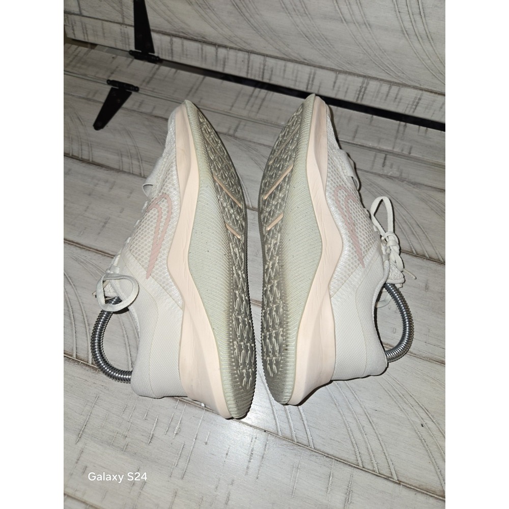 Nike MC Trainer 2 Pale Ivory DM0824-104 Women's Size 7 Shoes - Picture 8 of 10
